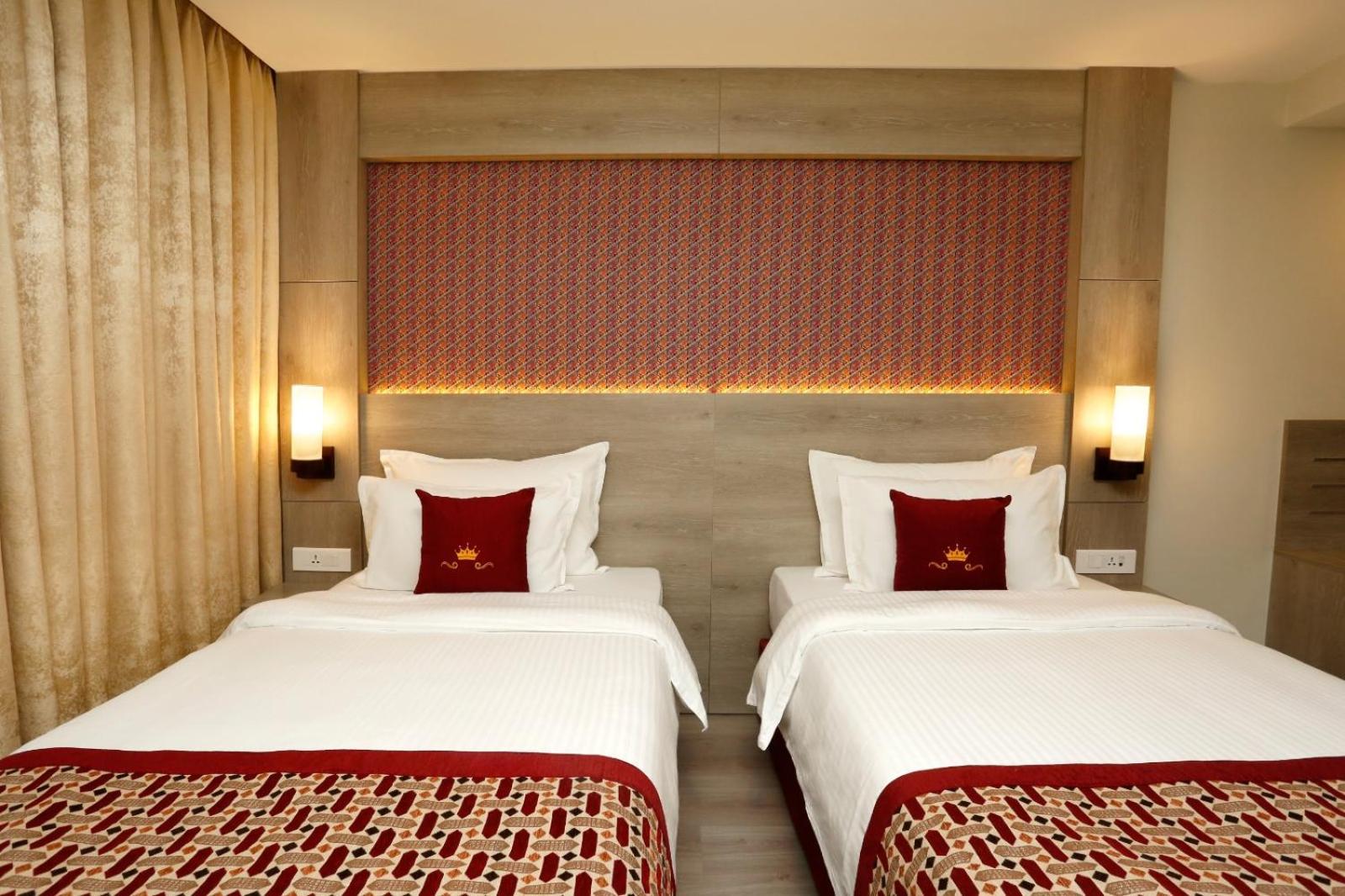 Hotel Crowne Imperial Катманду Екстериор снимка