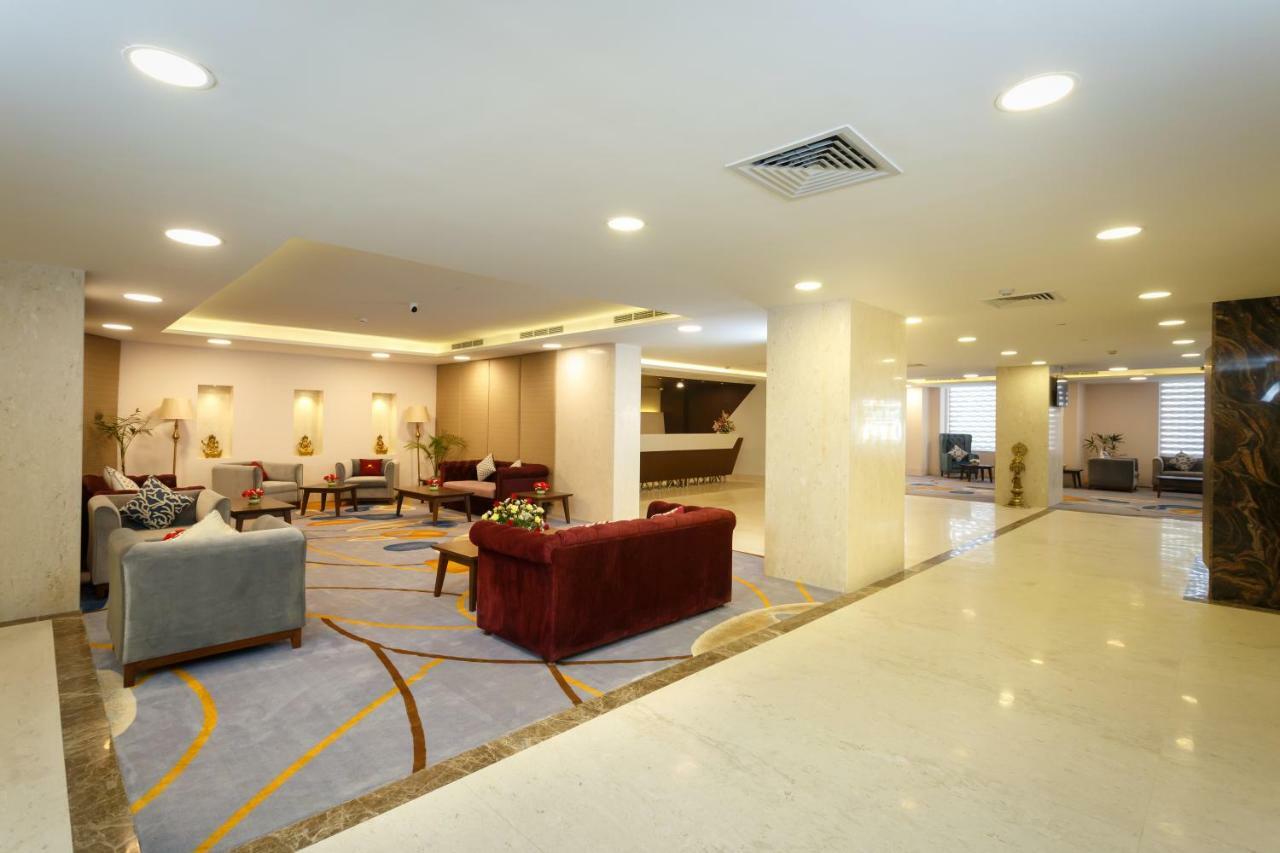 Hotel Crowne Imperial Катманду Екстериор снимка
